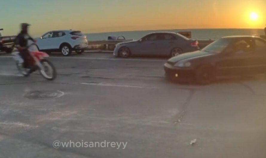 Відеореєстратор Tesla зафіксував: відхід після аварії на мотоциклі не гарантує, що з вами все гаразд