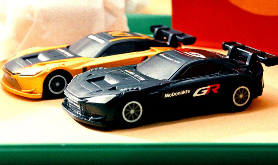 Найзапекліший автомобіль Toyota GR тепер став найрадіснішою іграшкою у японських ланчах