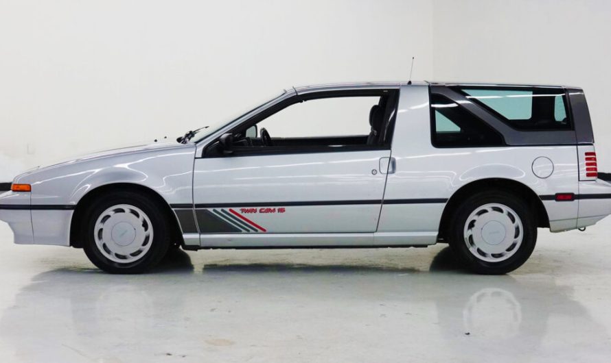 Найдивніший Nissan 1980-х: купе, універсал і автомобіль з Т-подібним дахом в одному