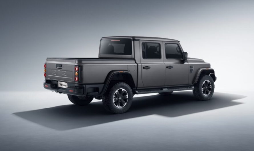 Цей китайський позашляховик поєднує риси Defender та FJ40 і тепер виходить на європейський ринок