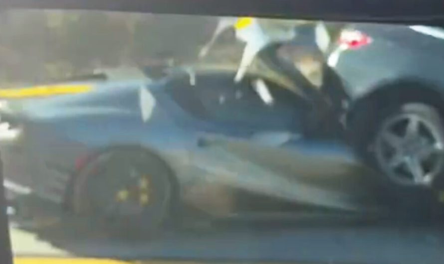 Зіткнення Ferrari за 2,5 млн доларів із бампером Mercedes: хто програв першим