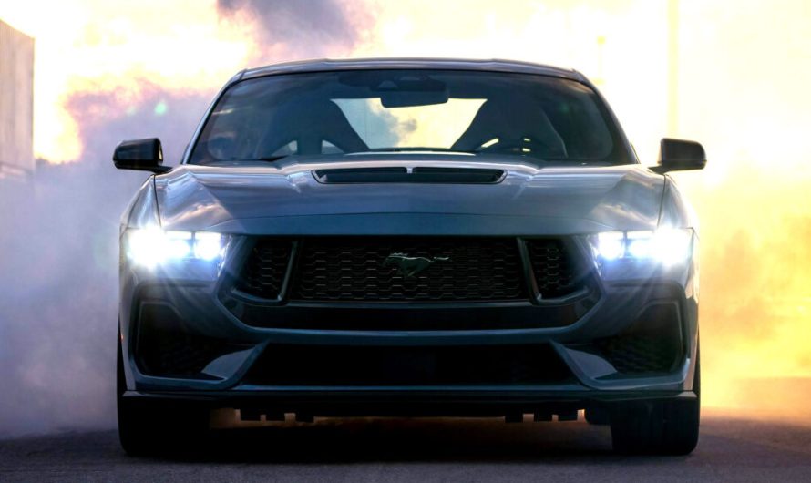 IIHS звинувачує автомобільну рекламу в перевищенні швидкості, ігноруючи більш суттєву проблему безпеки