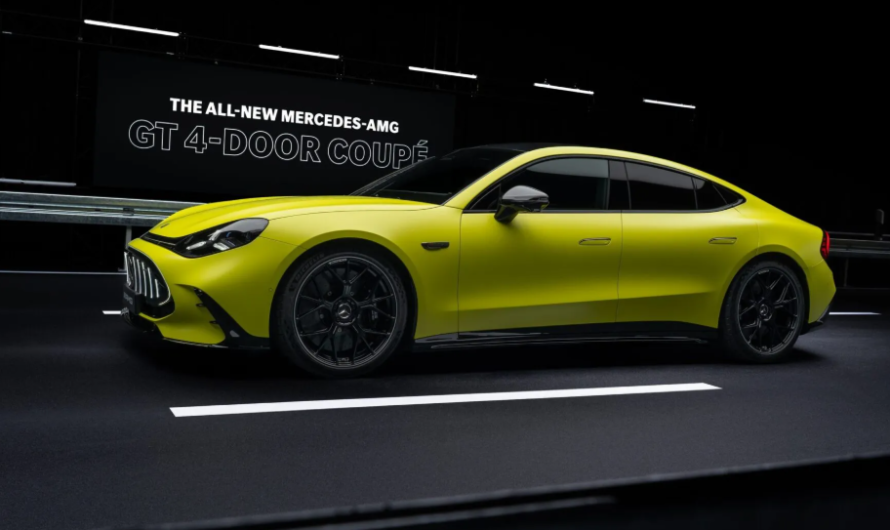 Новий Mercedes-AMG GT 4-Door Coupe представлено без V8: що його замінило (фото)