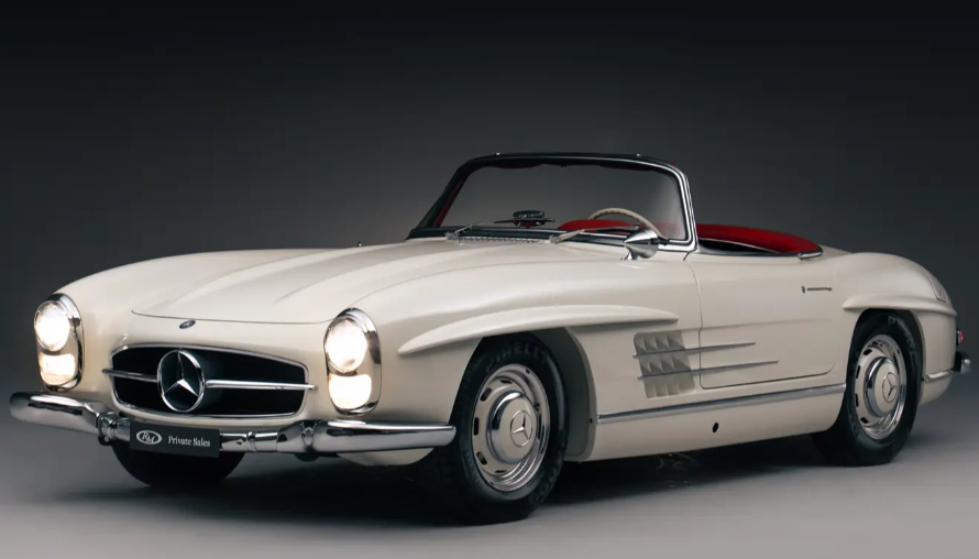 Передостанній з виготовлених: родстер Mercedes-Benz 300 SL 1963 року продають за $2 млн (фото)