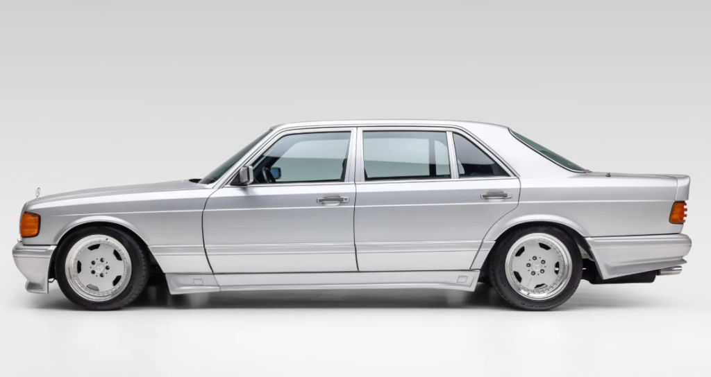 Mercedes-Benz 560SEL 6.0 AMG