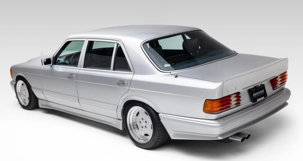 Mercedes-Benz 560SEL 6.0 AMG
