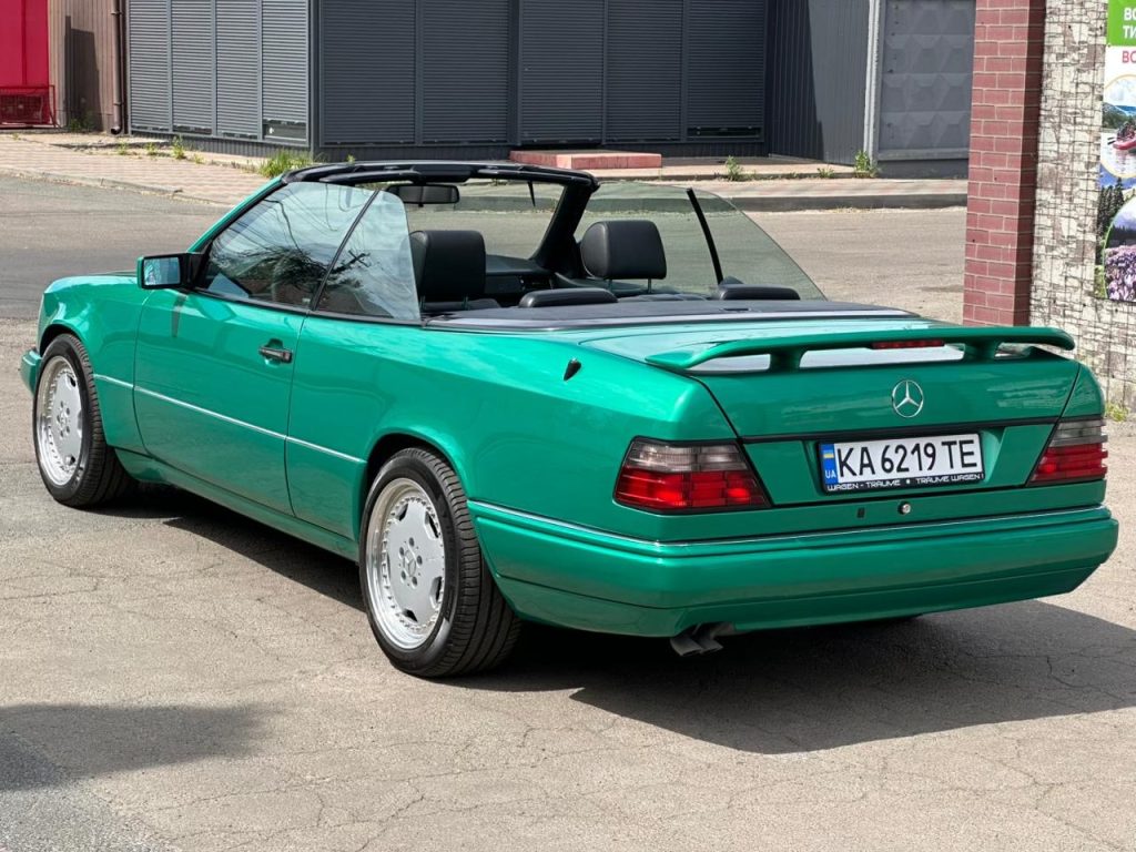 Mercedes-Benz E320 Cabriolet