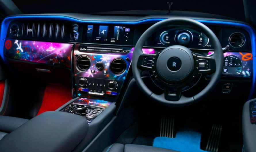 Новий Rolls-Royce Cullinan виглядає так, наче його залишили під естакадою