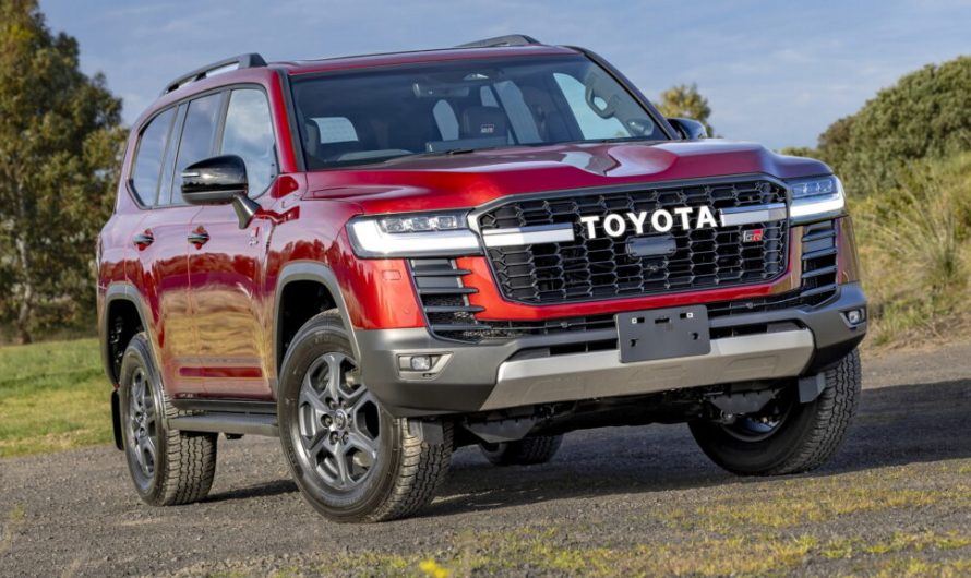 Найпотужніший Land Cruiser від Toyota вартістю 112 000 доларів — гібрид, який недоступний американцям