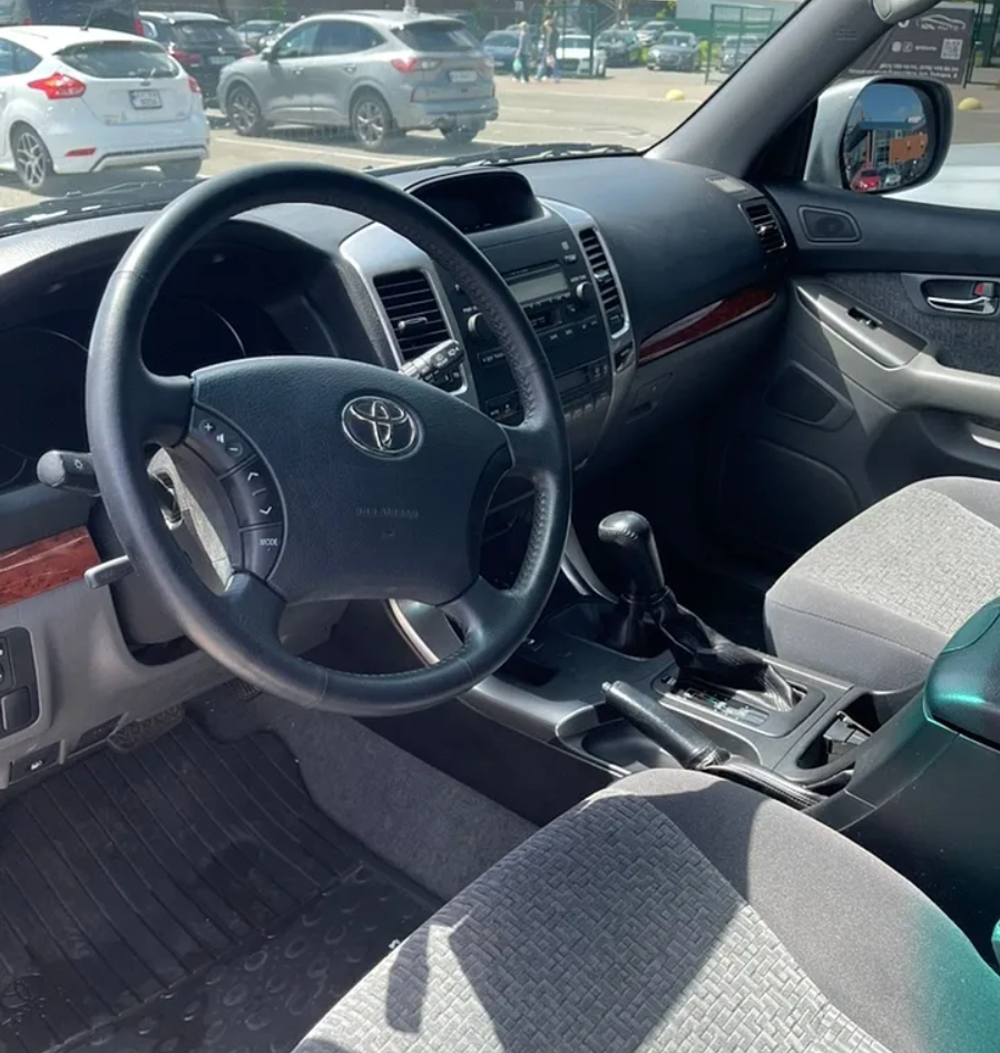 Toyota Land Cruiser Prado