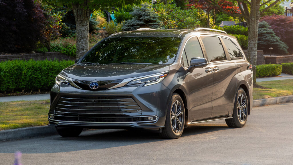 Toyota Sienna 2025
