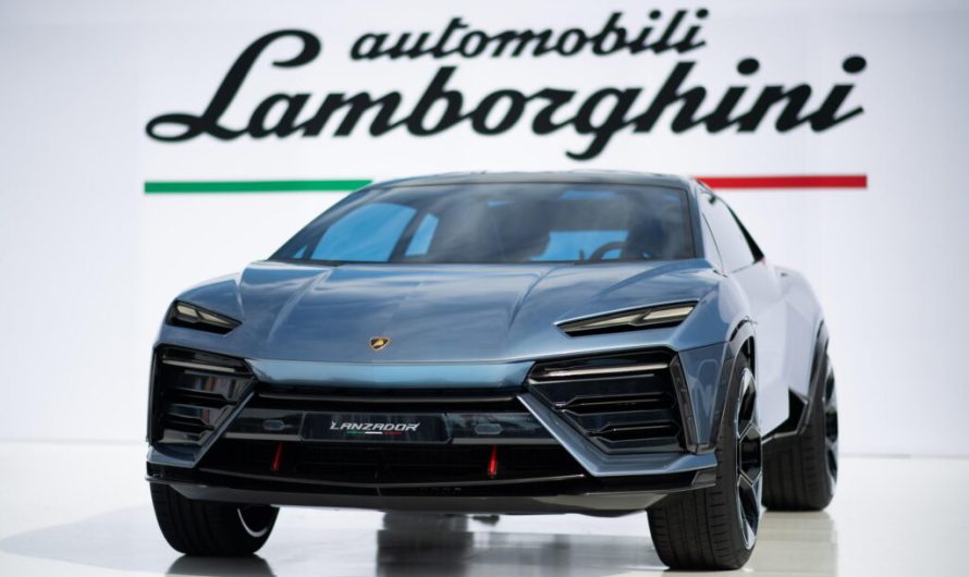 Керівник Lamborghini заявив, що покупці не цікавляться електромобілями, тоді як Ferrari робить велику ставку на свій перший електрокар