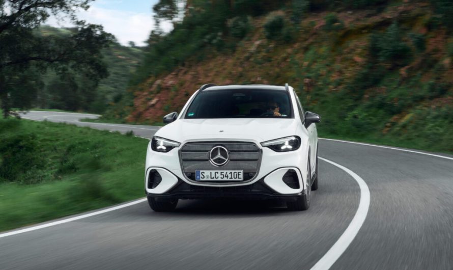 BMW знадобилося лише два місяці, щоб подолати позначку в 10 000 продажів iX3 у Європі