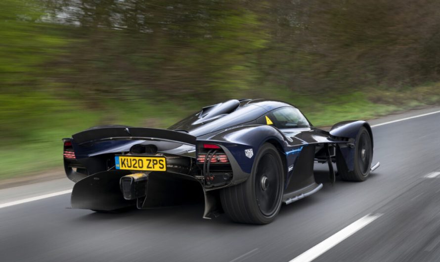 Спорткар Aston Martin вартістю $3,5 млн може загорітися, але лише за одночасної комбінації шести дій