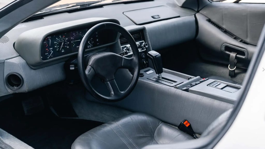 DeLorean DMC-12