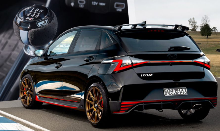 Остання механічна Hyundai i20 N отримала килимки на підлогу в формі власних шин