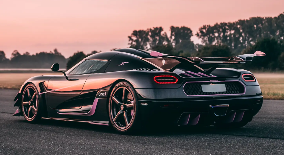 Koenigsegg One 1