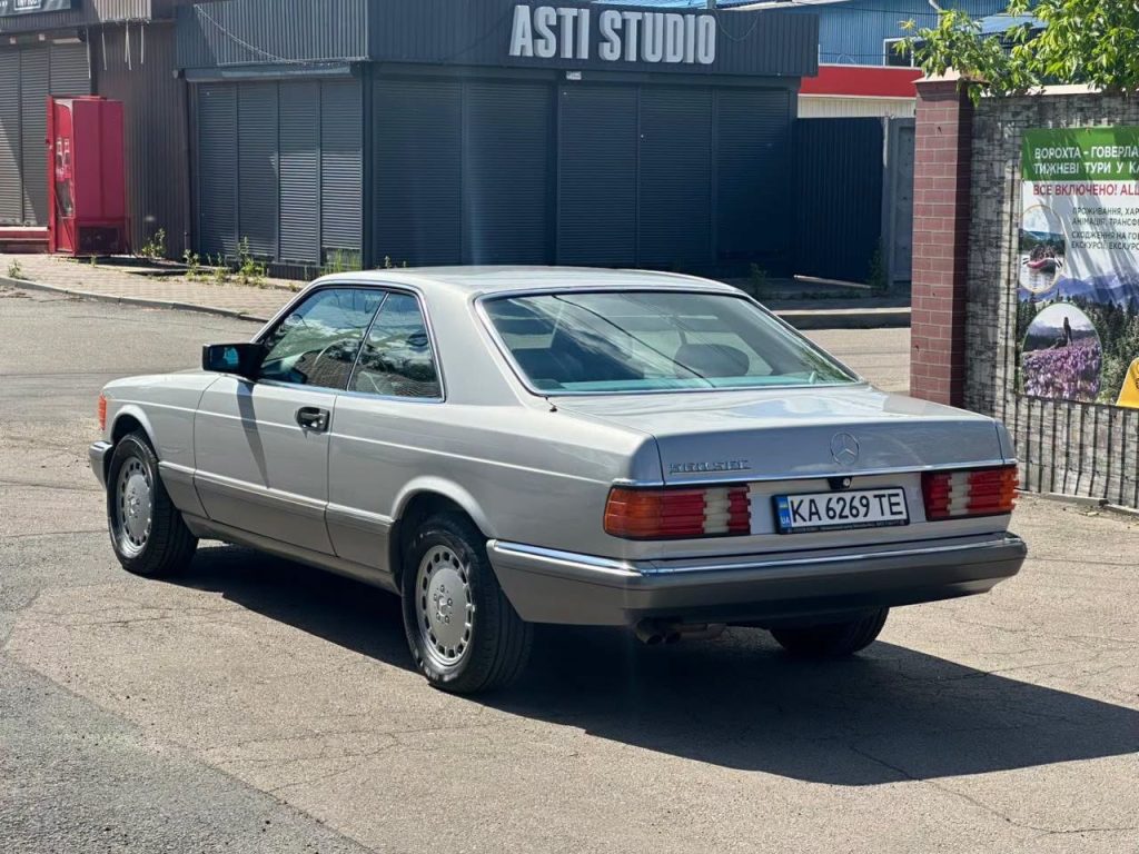 Mercedes-Bernz 560 SEC