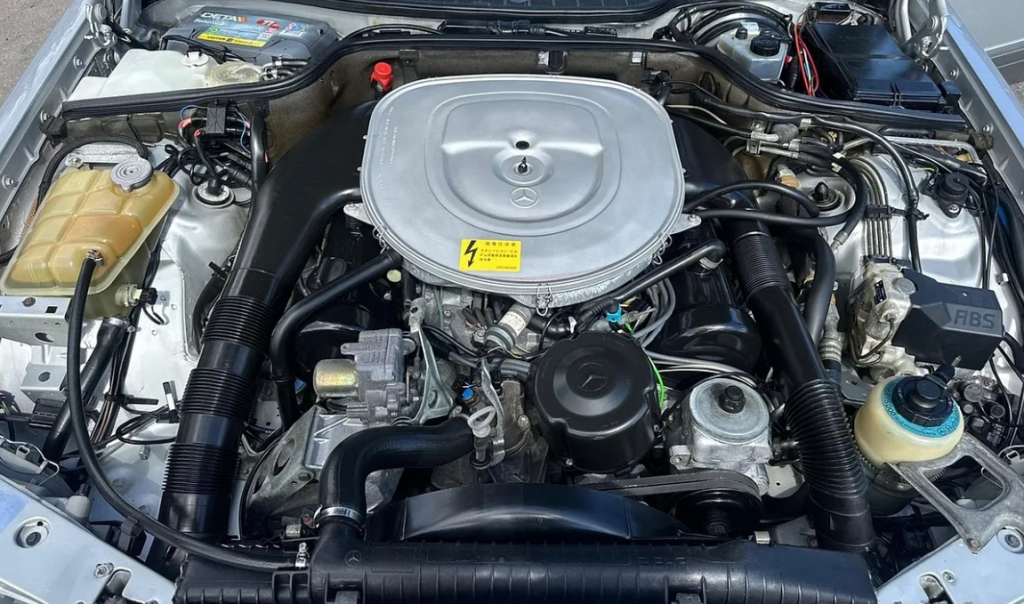 Mercedes-Bernz 560 SEC