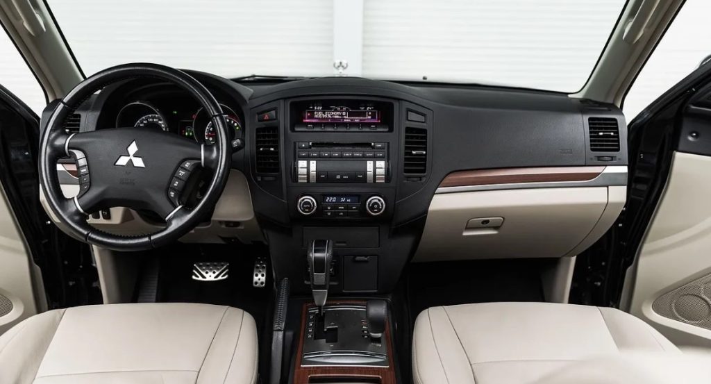 Mitsubishi Pajero 2007