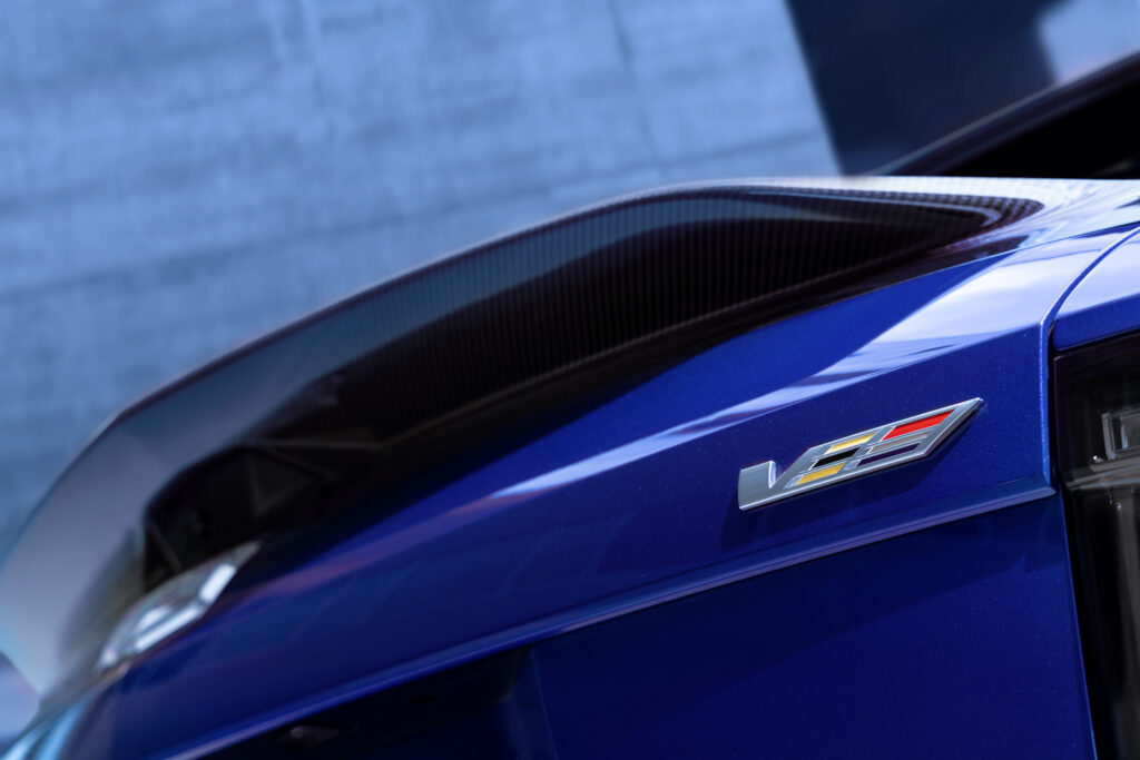 Cadillac Optiq V 2026, вид ззаду