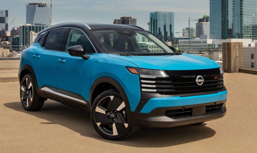 Понад 51 000 авто Nissan Kicks відкликають через ризик синього або порожнього екрану водія