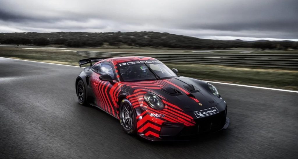 Porsche 911 GT4 R