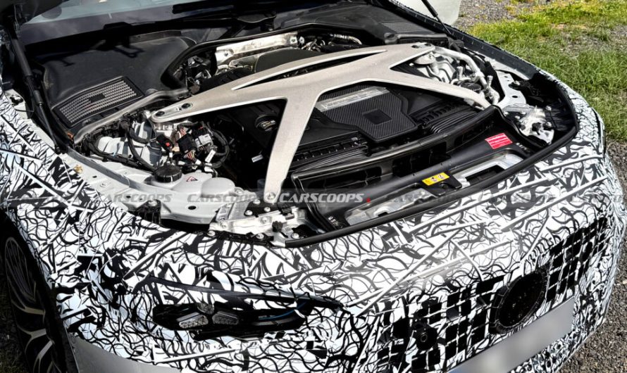 Нова Mercedes-AMG CLE 63 вперше демонструє свій двигун V8