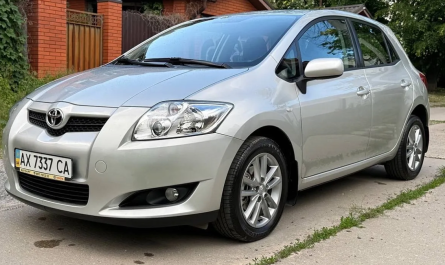 Toyota Auris 2010