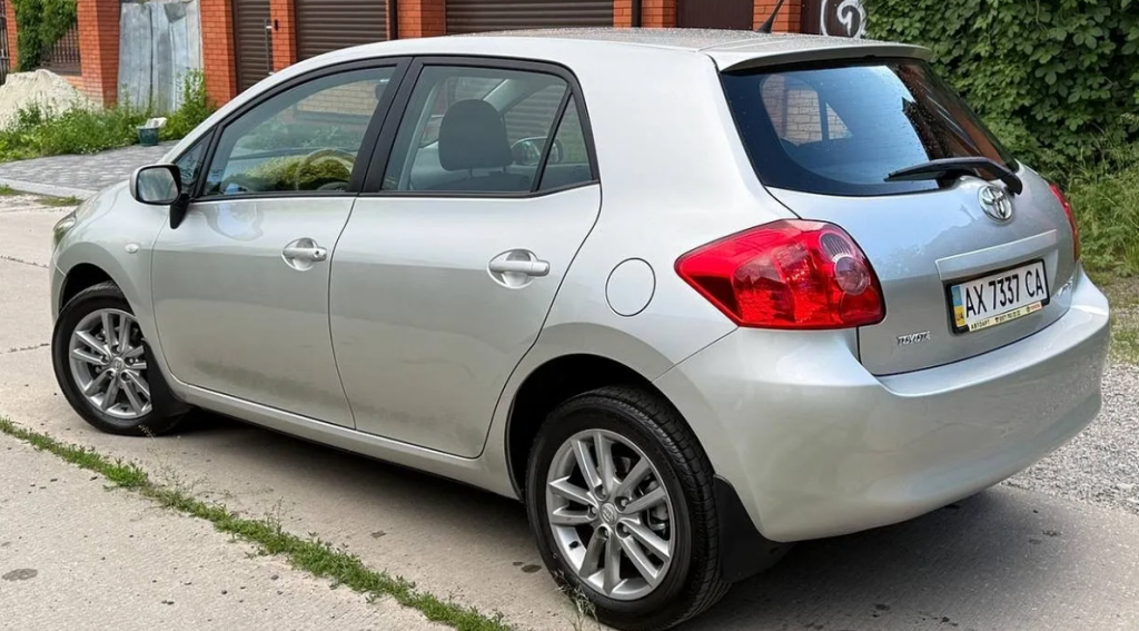 Toyota Auris 2010