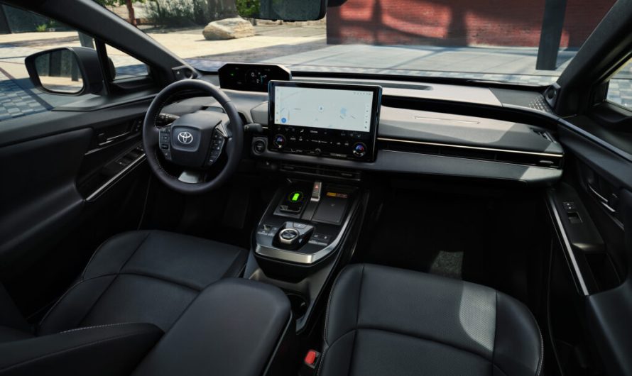 21 000 електромобілів Toyota та Subaru відкликають через збій пам’яті, що може знеструмити колеса