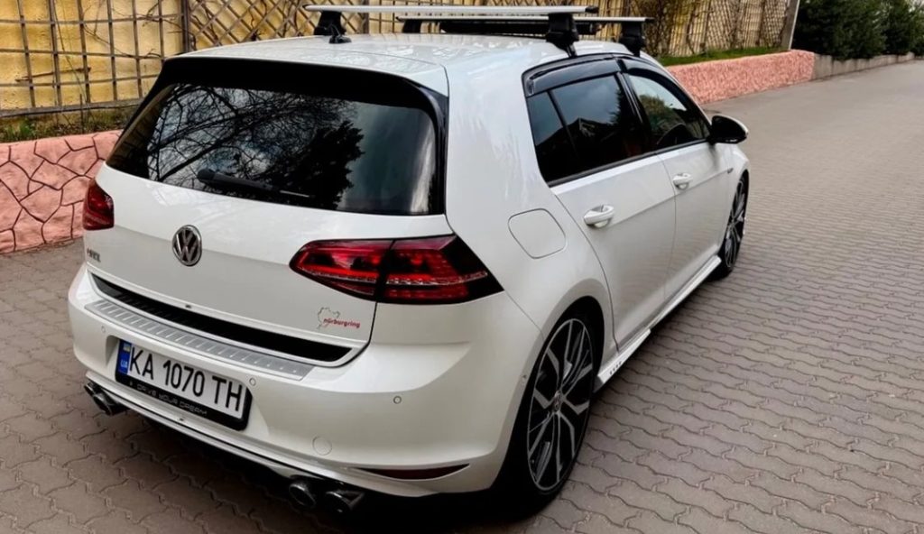 Volkswagen Golf GTI