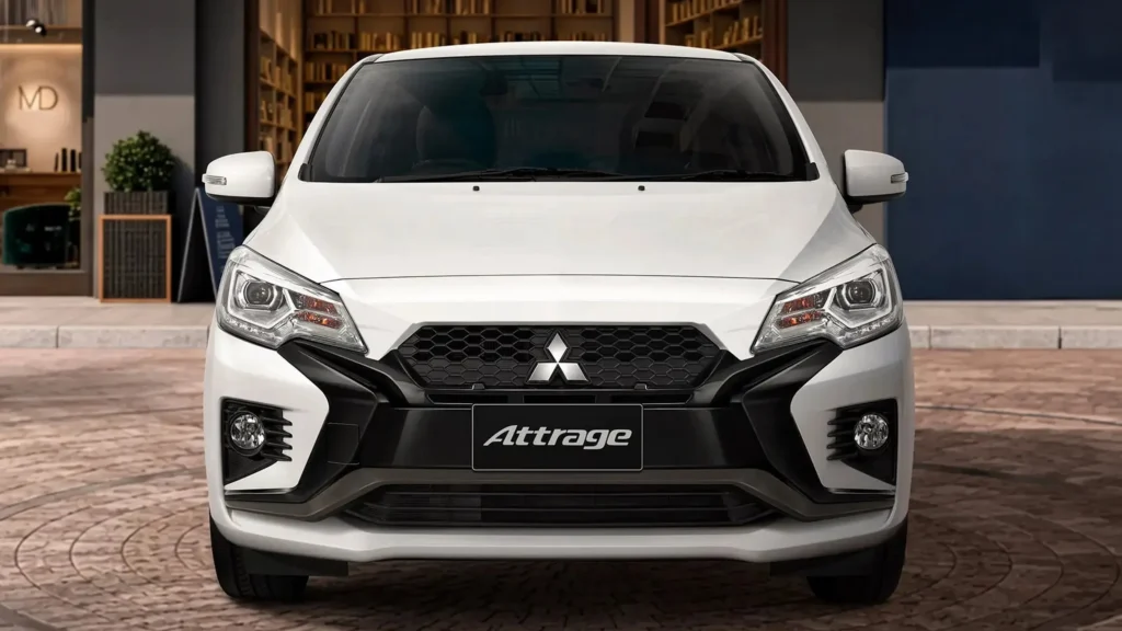 Найдешевший та найстаріший седан Mitsubishi отримав радіаторну решітку в стилі Lancer Evo
