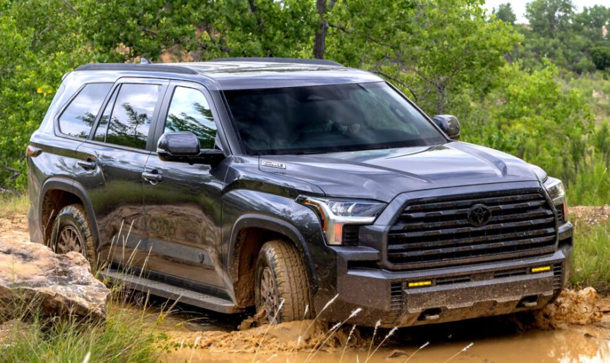 Оновлену Toyota Sequoia 2027 року оснастили великими екранами та вперше представили версію Trailhunter