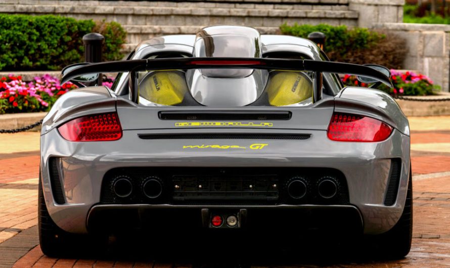 Двадцятеро глядачів поглянули на Porsche Carrera GT і зажадали посилити його ексцентричність