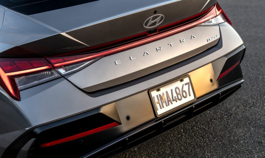 Місто виплатило підлітку $250 000 після того, як дилер Hyundai заявив про викрадення її Elantra