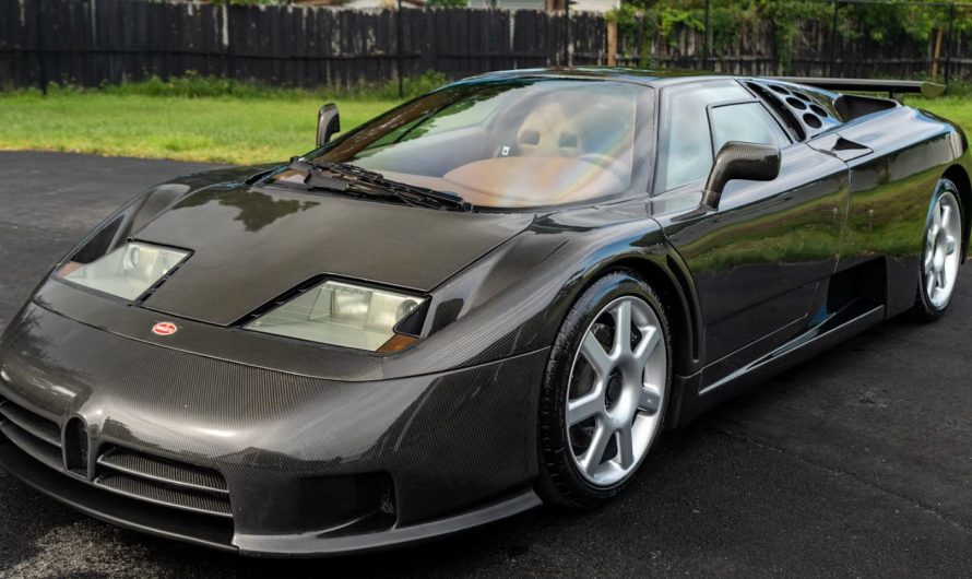 Повністю карбоновий 28-річний Bugatti EB110 продають на аукціоні за мінімум $3 млн (фото)