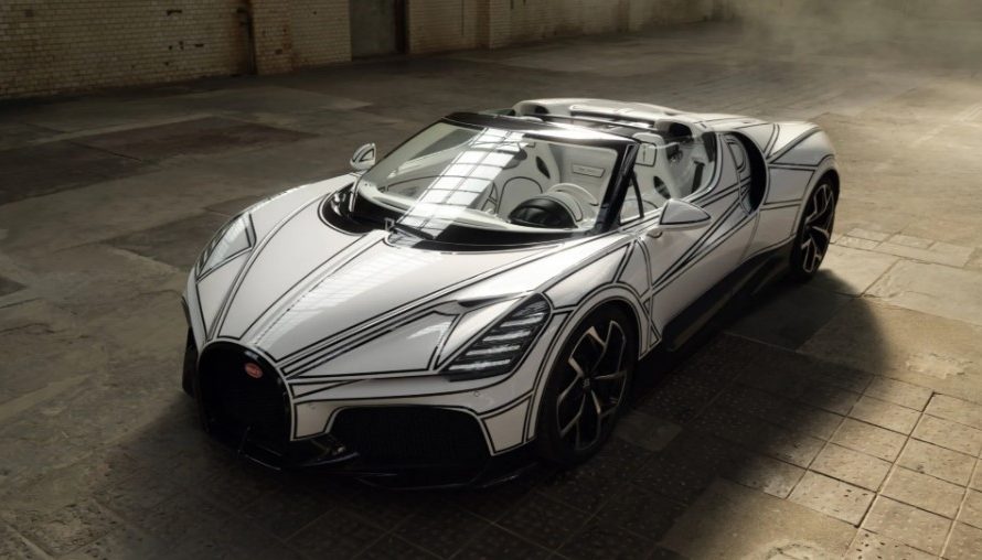 Гіперкар Bugatti W16 Mistral Blanc Éternel покрили фарфором на заводі