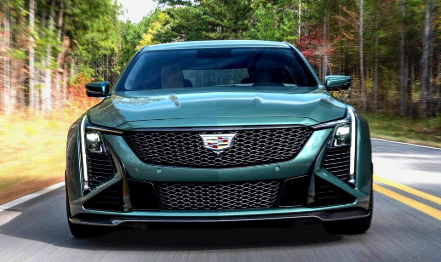 Новий CT5-V Blackwing готують до випуску, але V8 та механіка під питанням