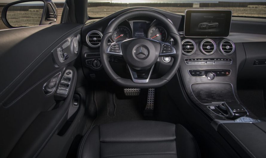 Автосалон Mercedes пообіцяв тривалу пробну поїздку, а суддя визначив суму в 20 270 доларів