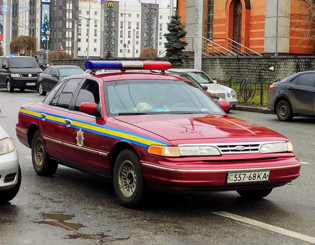 Ford Crown Victoria