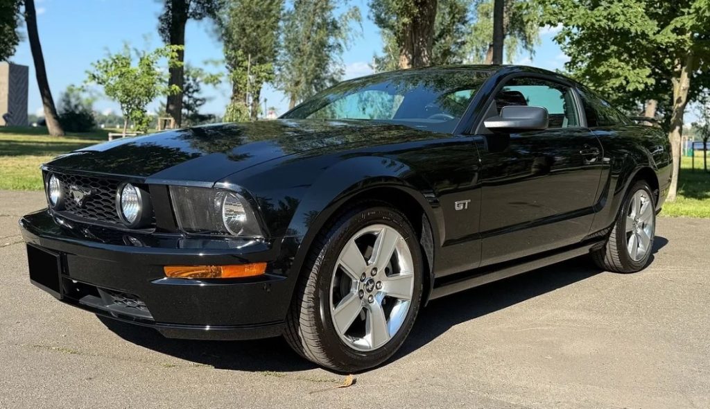 Ford Mustang GT 2006