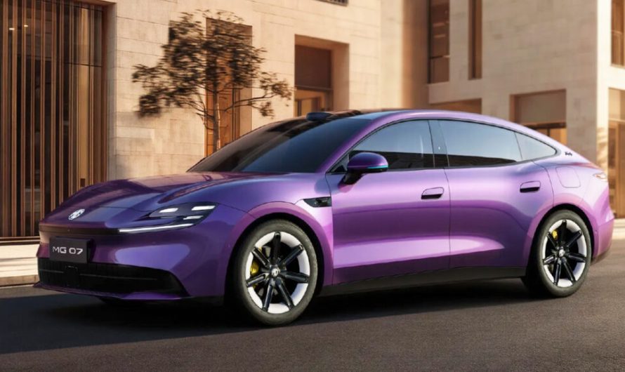 Власника MG примусово завершили стрім після звинувачень у копіюванні Porsche