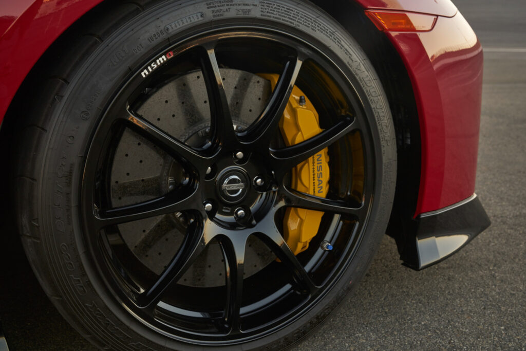 Nissan brake caliper colors