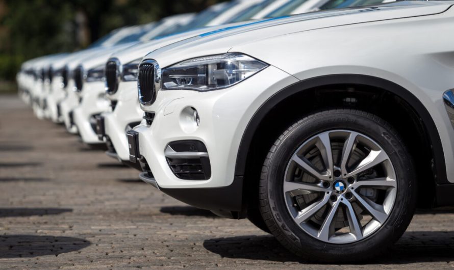 Росія продає піратські BMW, зібрані з залишкових деталей, ціна стартує від 153 000 доларів