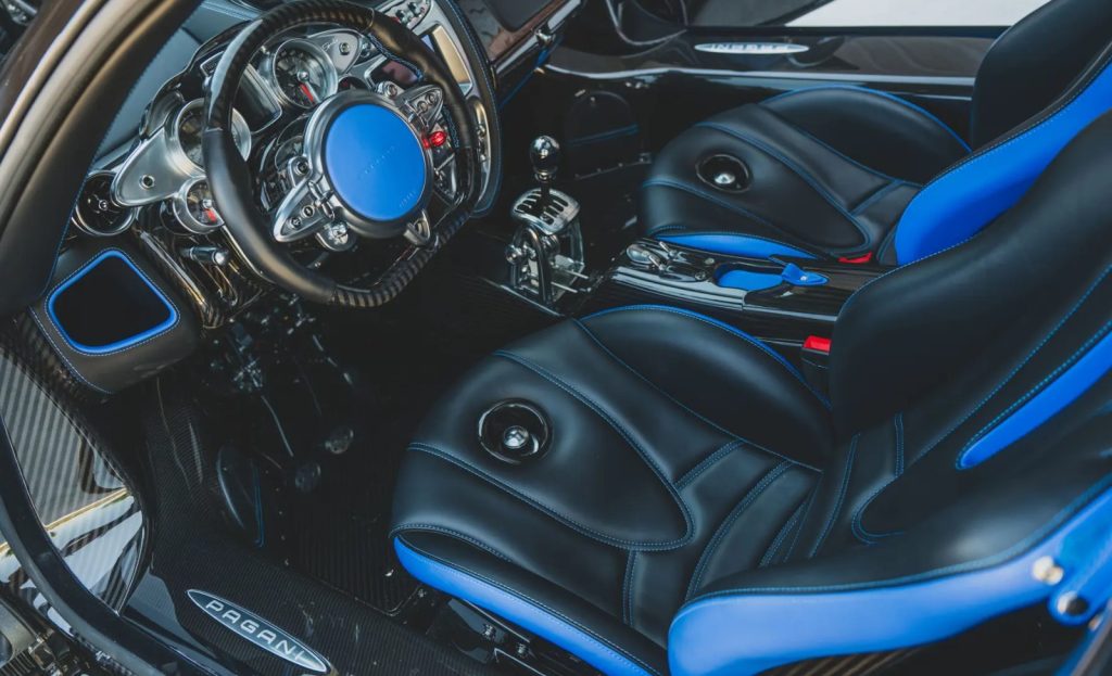 Pagani Huayra Roadster