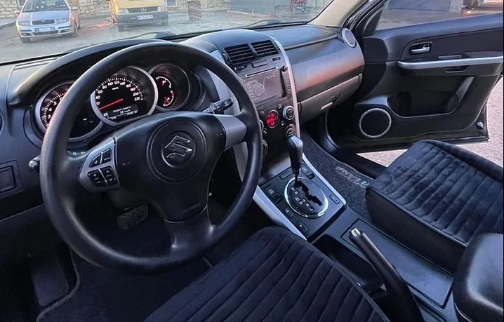 Suzuki Grand Vitara 2011