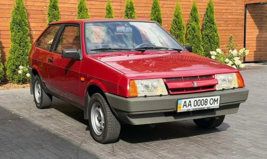 ВАЗ-2108 у стані нового авто продають за $5000 у Києві (фото)