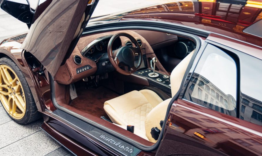 Найдорожчий Murcielago в історії — коричневий, на механіці, і йому заборонено в’їзд у США до 2035 року