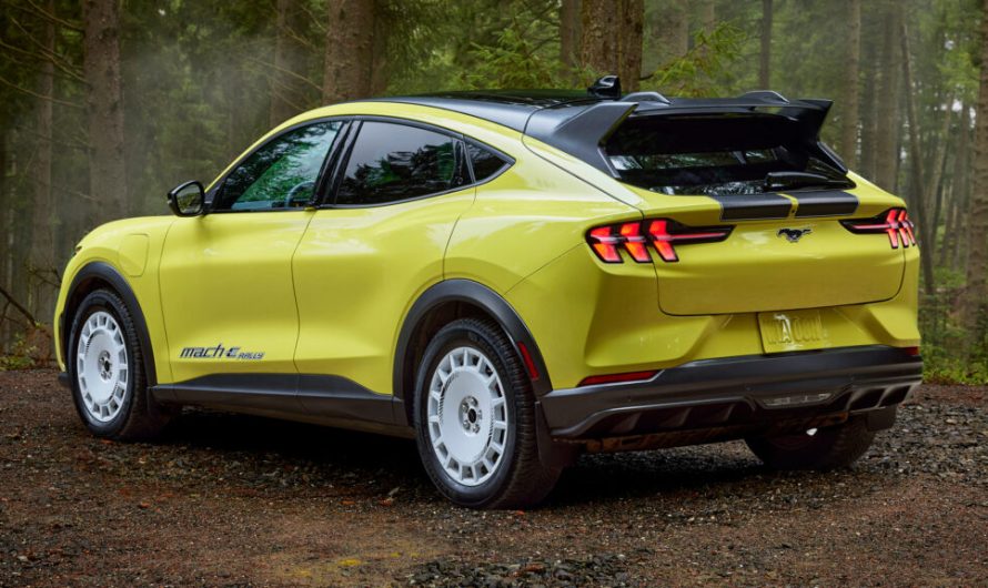 За місяць, що минув, збут електричних авто Ford зазнав стрімкого обвалу